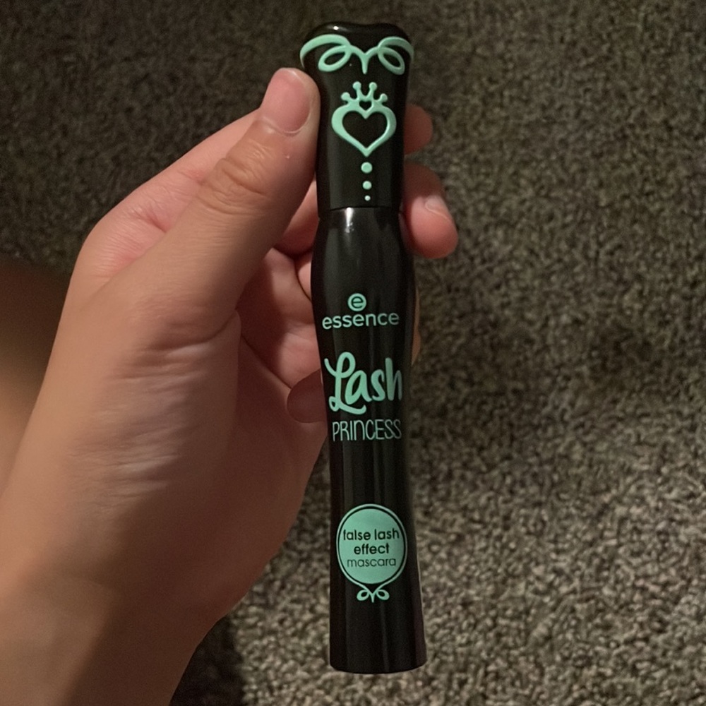 Small Makeup Bundle - Picture 4 of 7